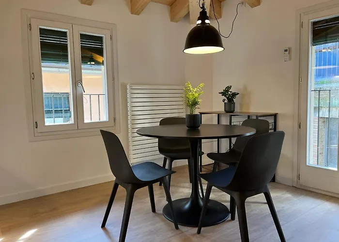 Apartaments Apturvic En El Centre Historic